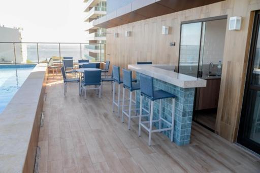 Smart Farol Da Barra - Vista Mar Com Varanda Arejada Appartement Salvador Buitenkant foto