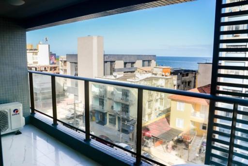 Smart Farol Da Barra - Vista Mar Com Varanda Arejada Appartement Salvador Buitenkant foto